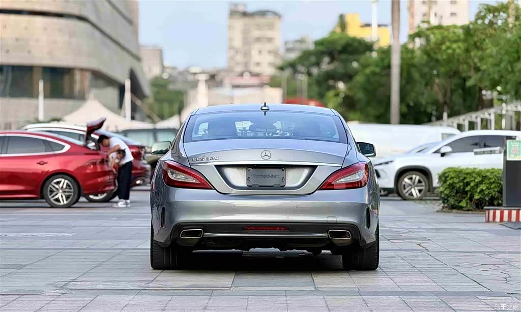 Mercedes-Benz CLS, 2015 4