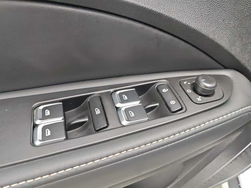 Geely S1, 2018 9