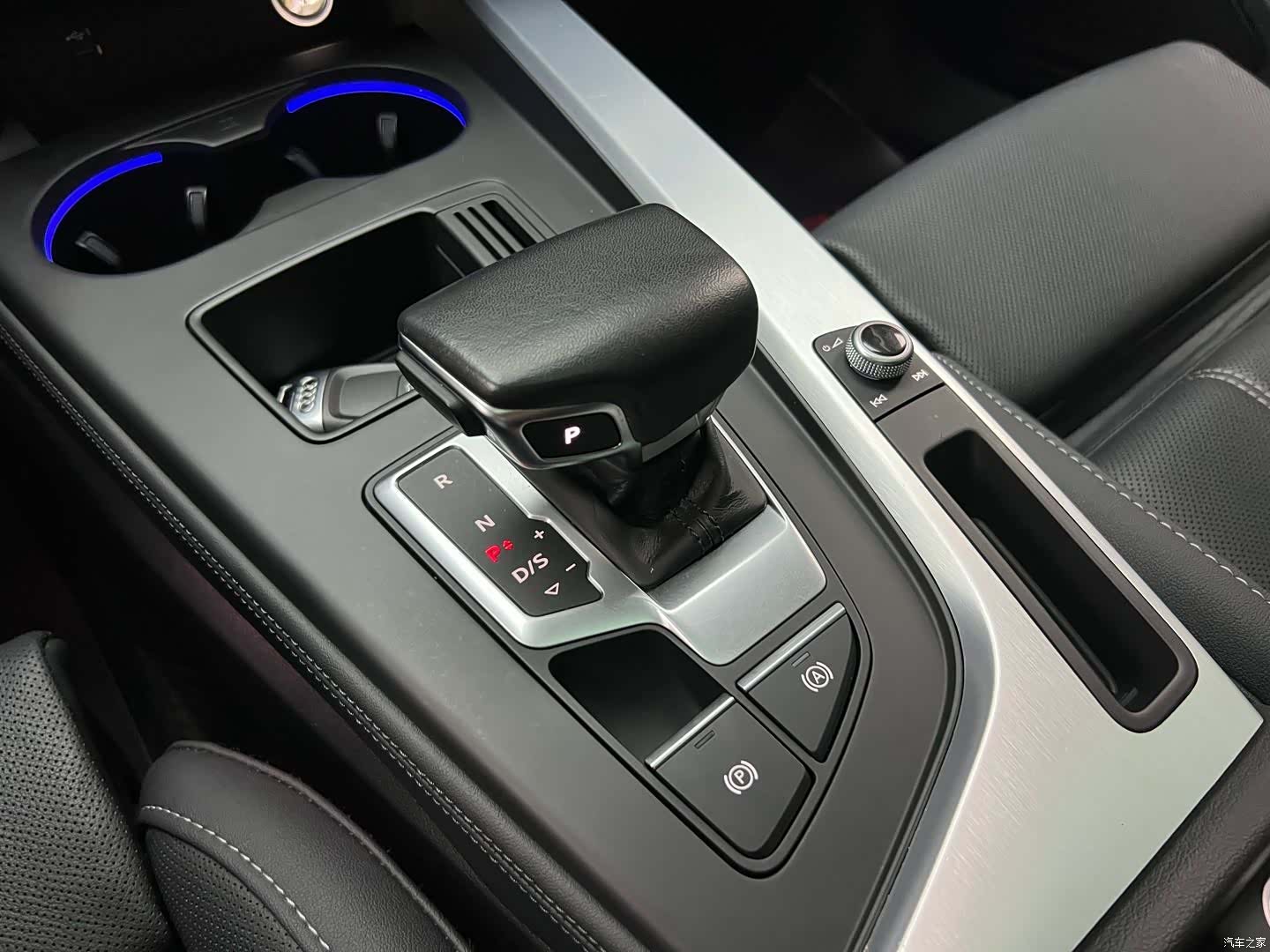 Audi A4L, 2023 15