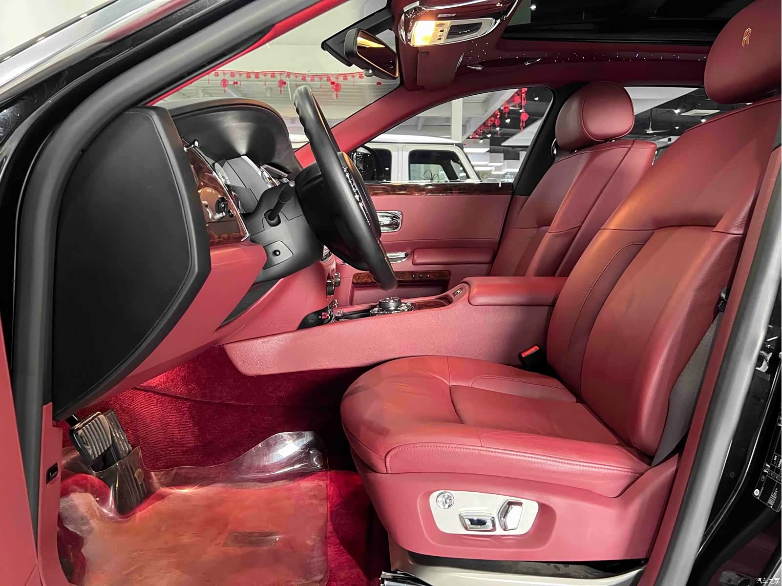 Rolls-Royce Ghost, 2014 19
