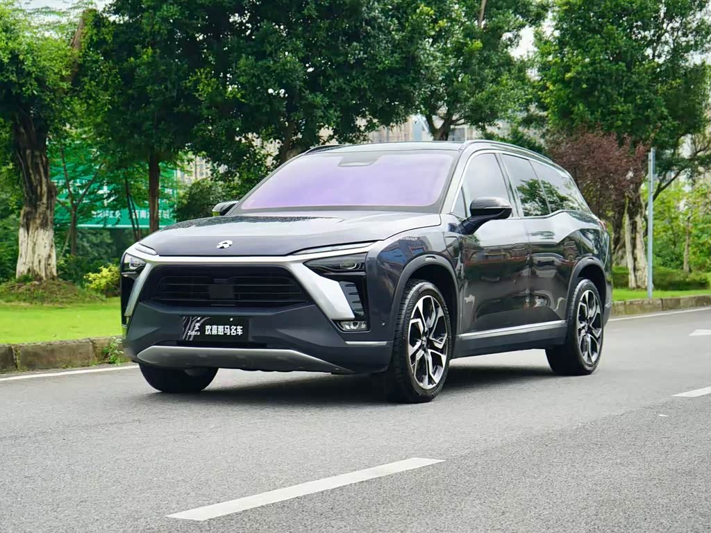 NIO ES8