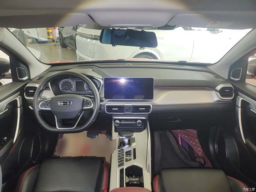 Geely Coolray, 2023 10