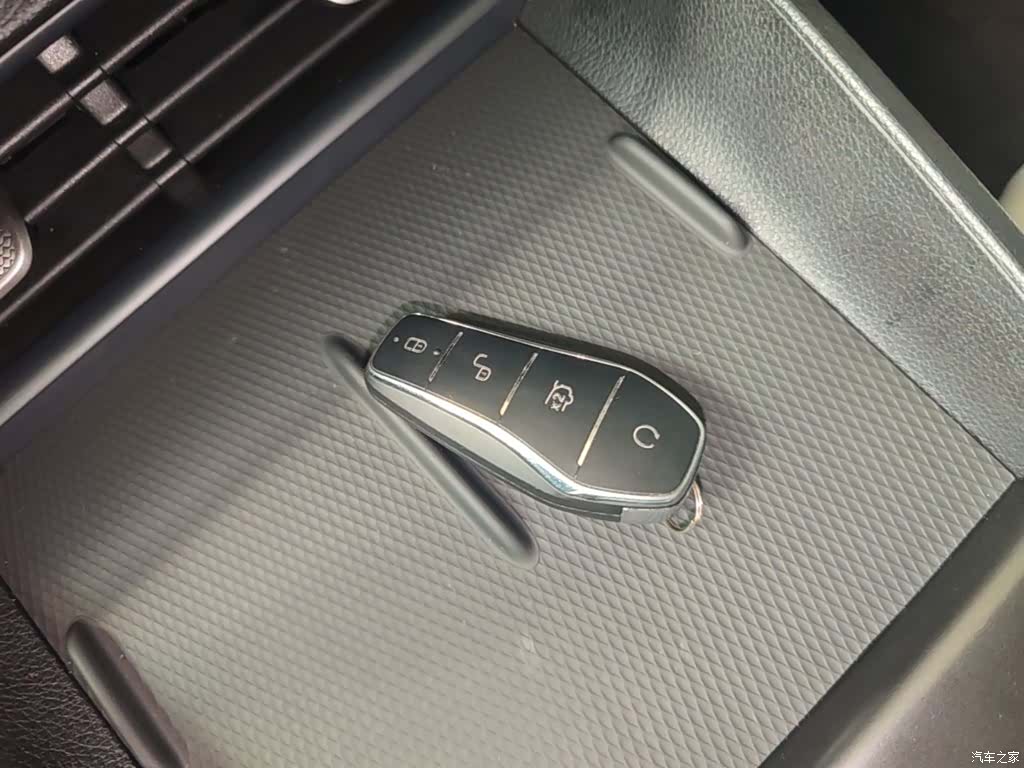 BYD Seal, 2025 9