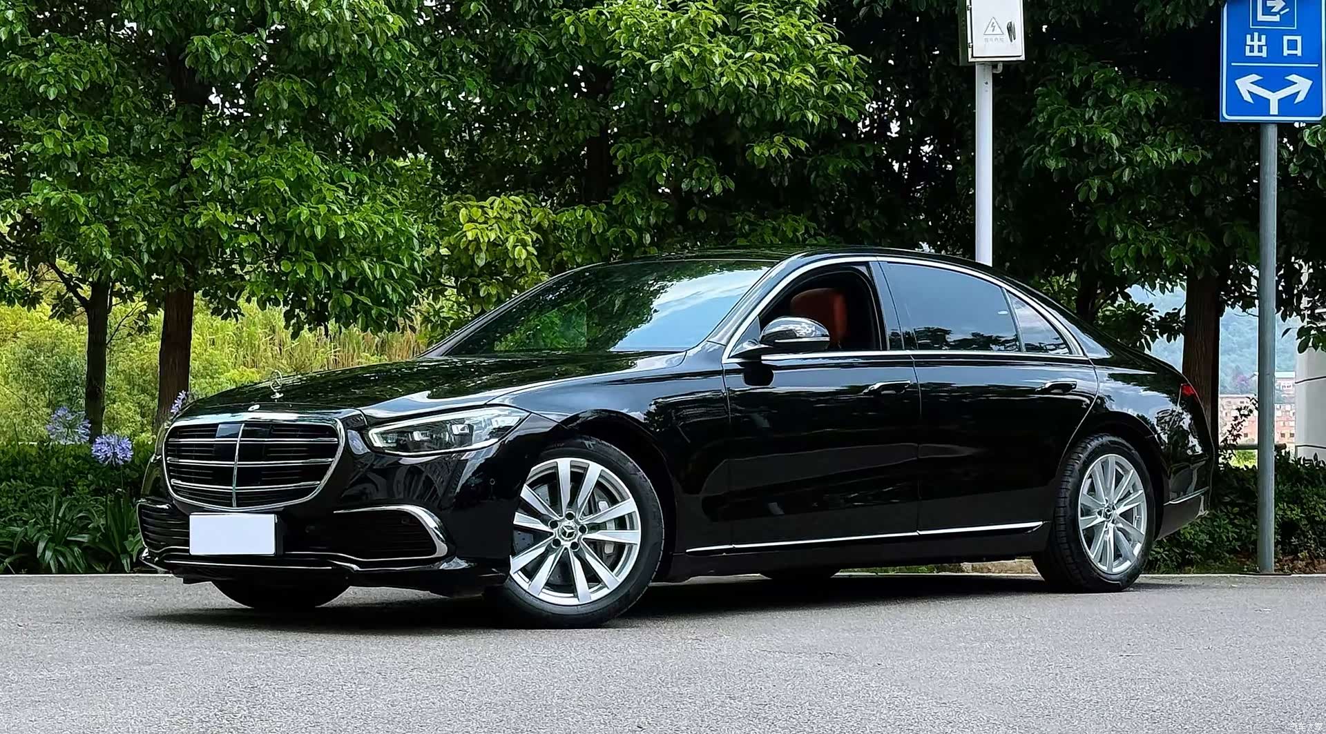 Mercedes-Benz S-Class, 2022 1