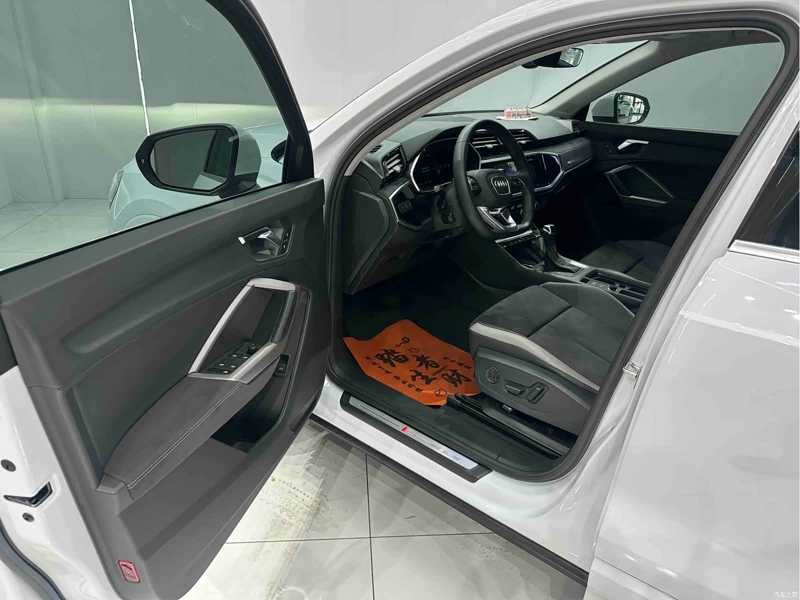 Audi Q3, 2022 7