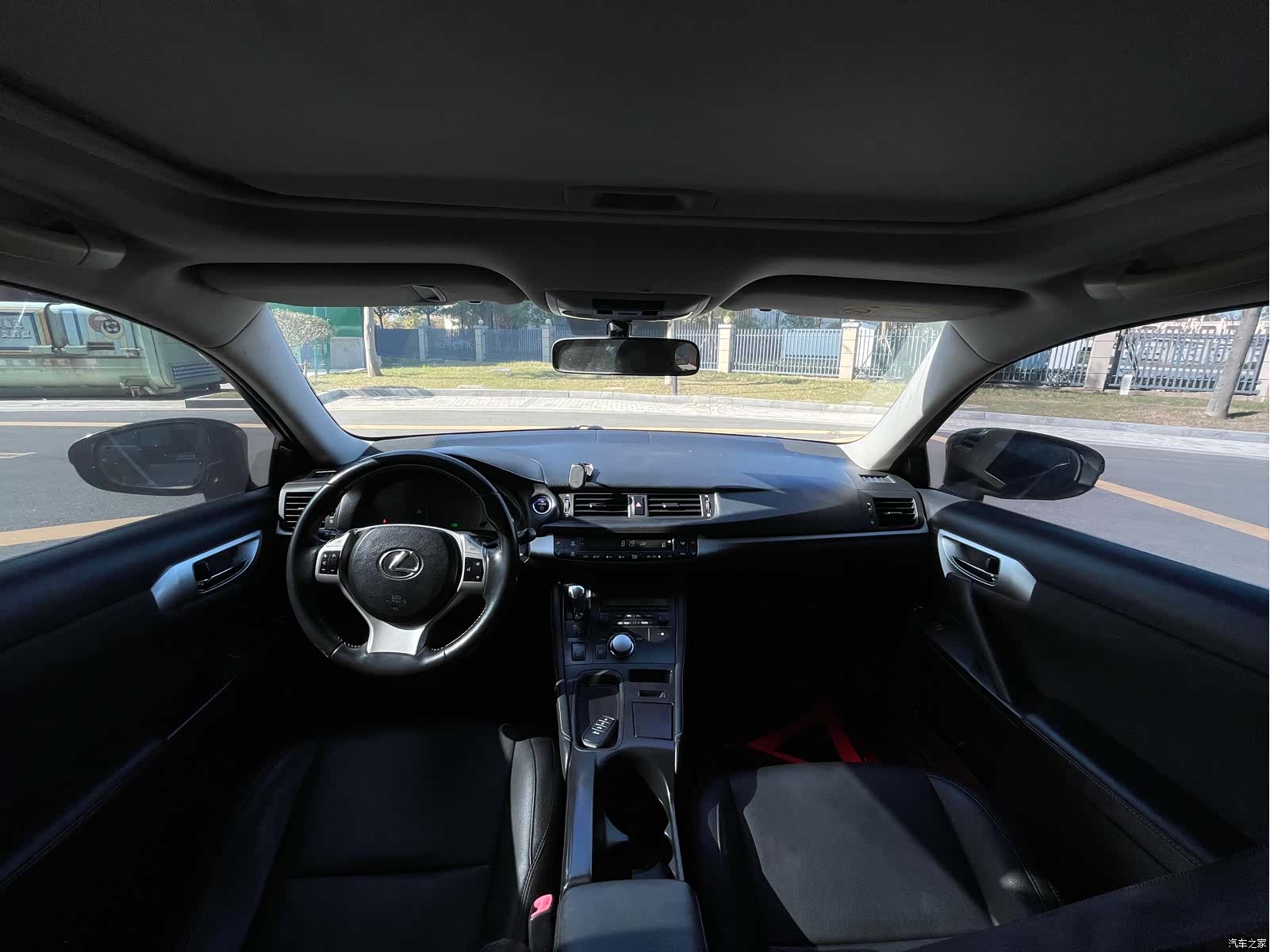 Lexus CT, 2013 11