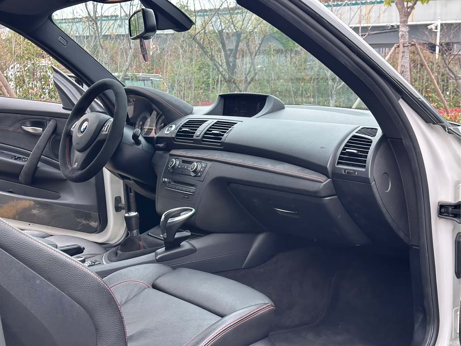 BMW 1 Series, 2012 14