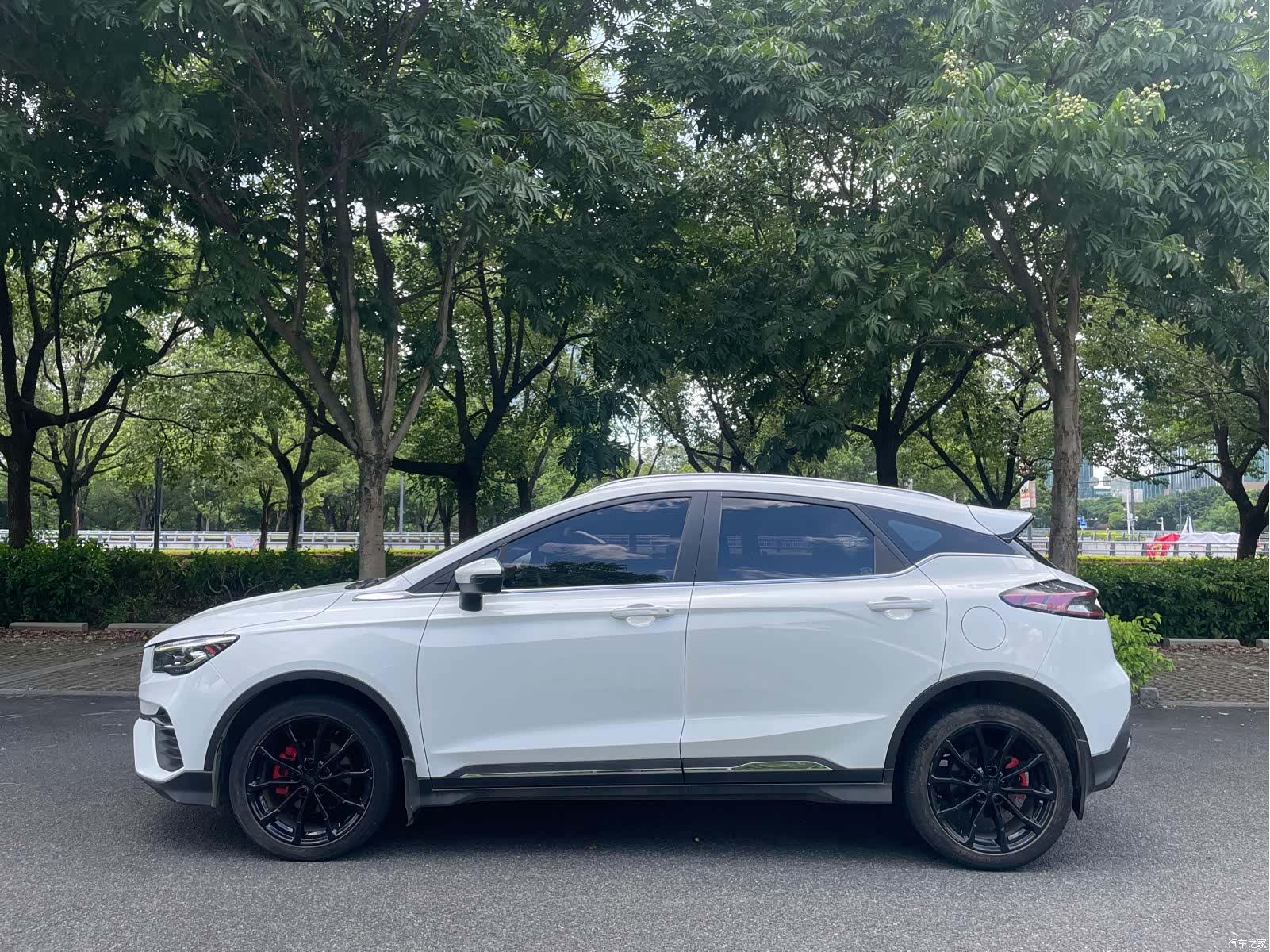 Geely Emgrand, 2021 10