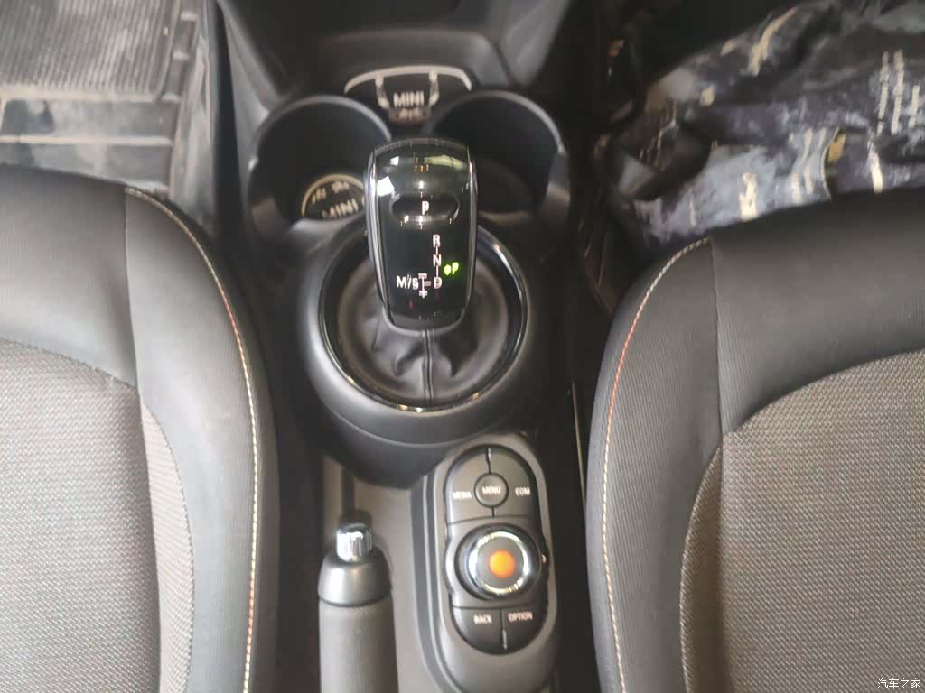 Mini ONE, 2020 7