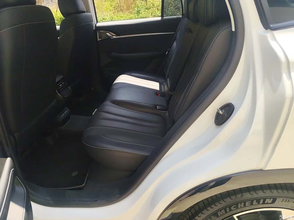 Roewe RX5, 2023 17