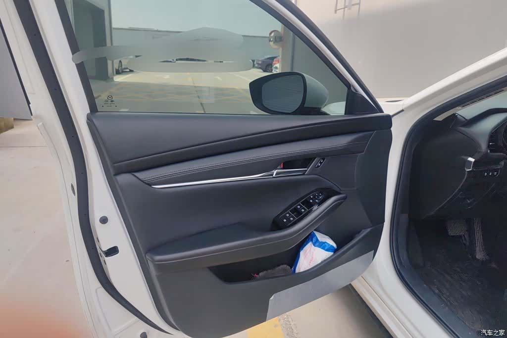 Mazda Mazda3, 2022 7