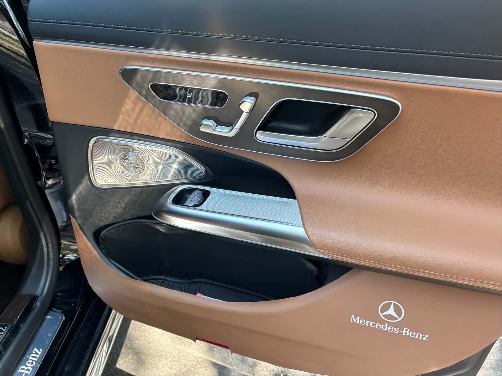Mercedes-Benz E-Class, 2025 14