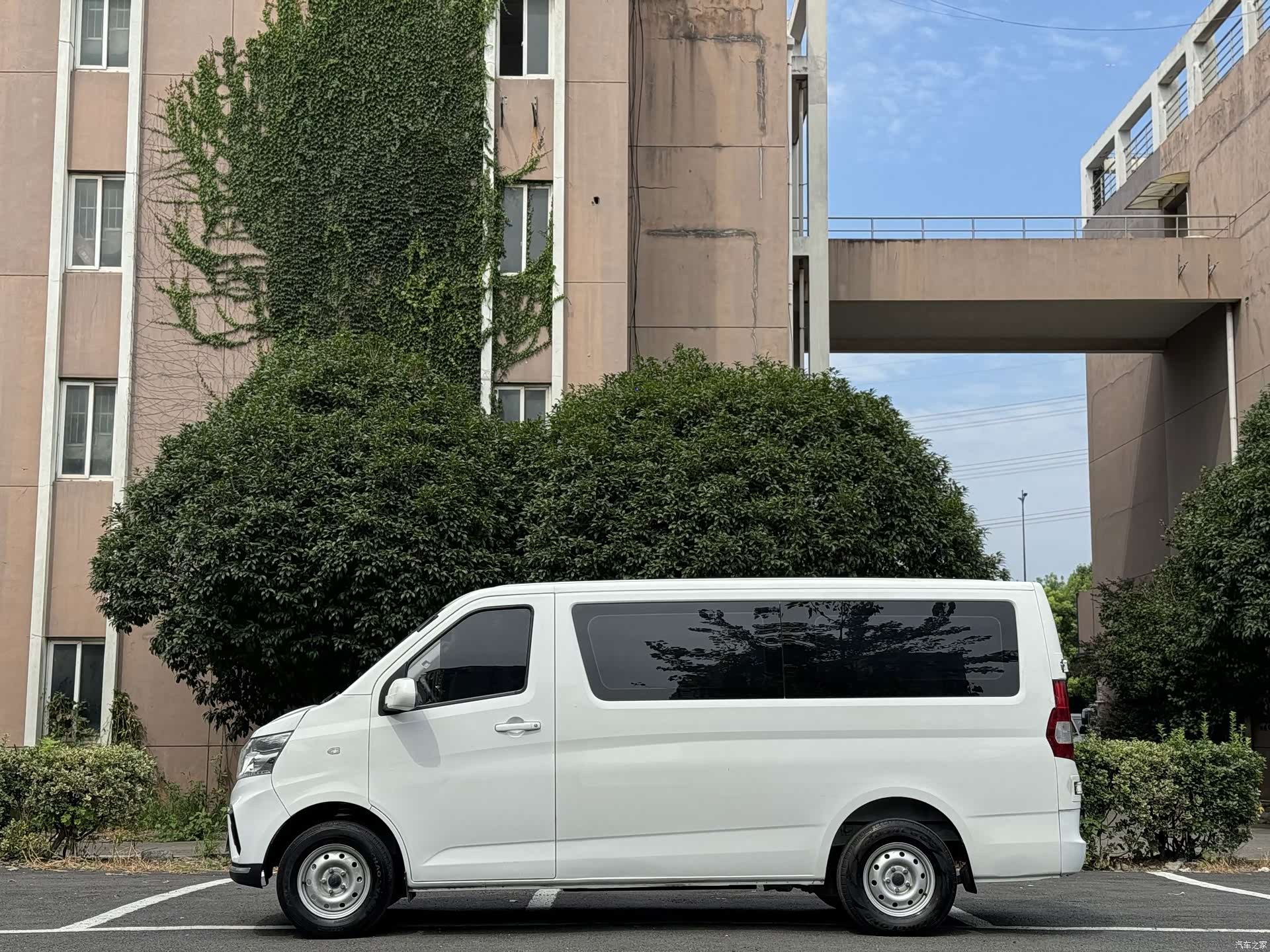 Changan EM80, 2024 4