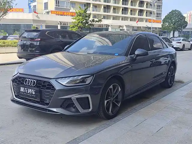 Audi A4L 2020 — купить из Китая под заказ