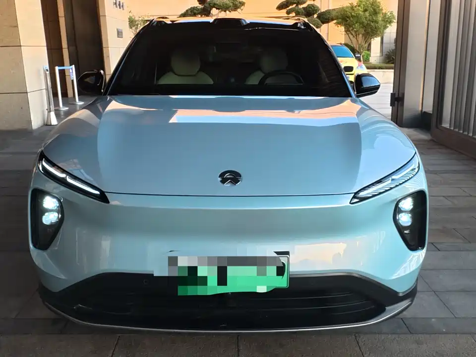 NIO ES6