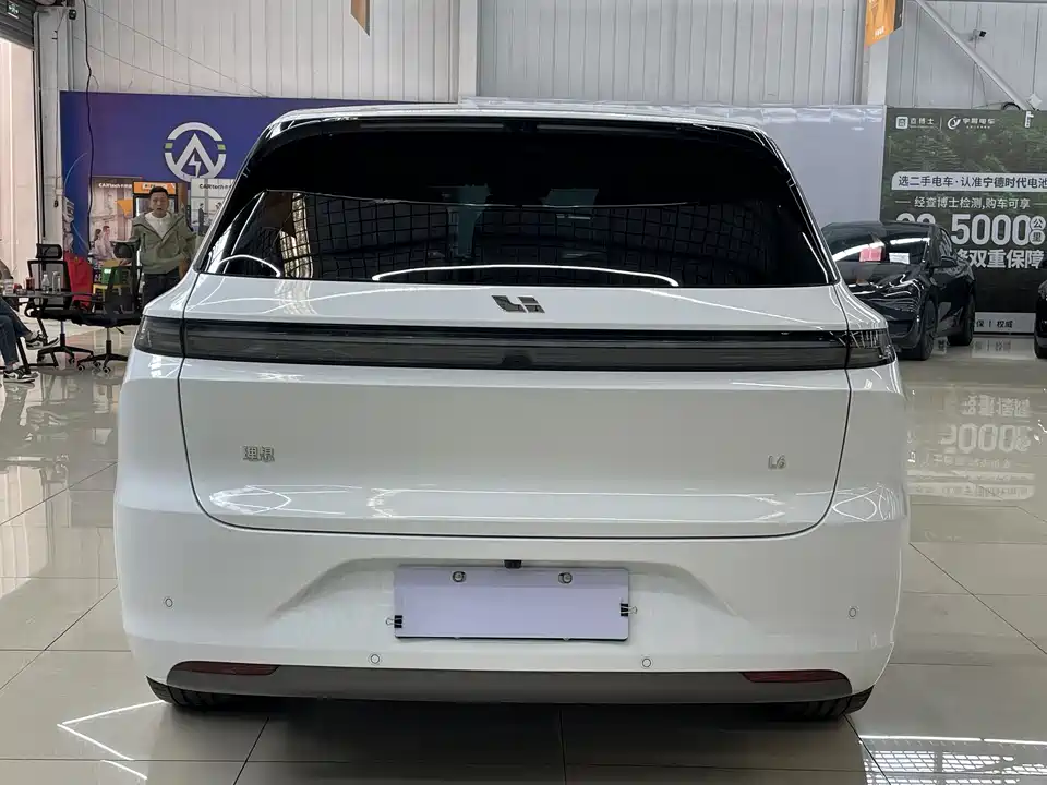 Li Auto Ideal L6
