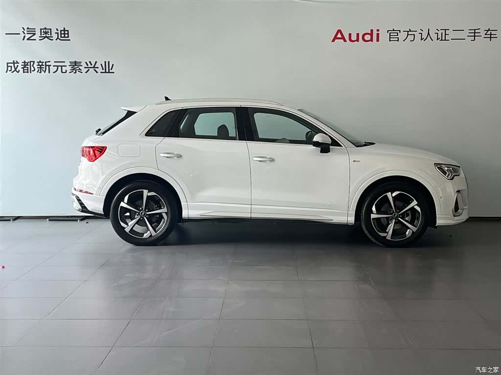 Audi Q3, 2024 4