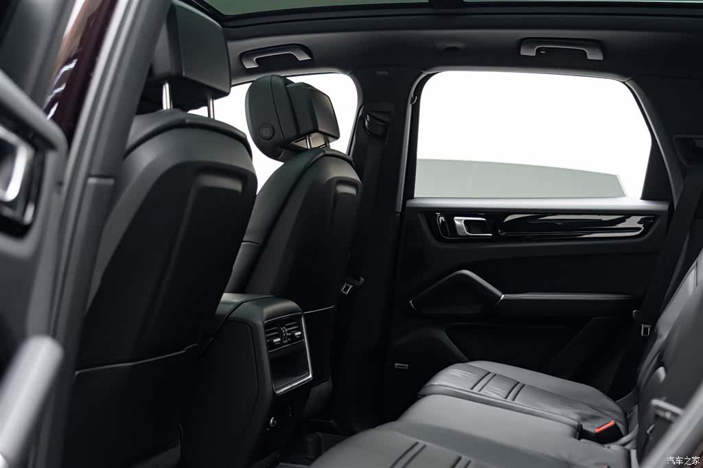 Porsche Cayenne, 2018 10