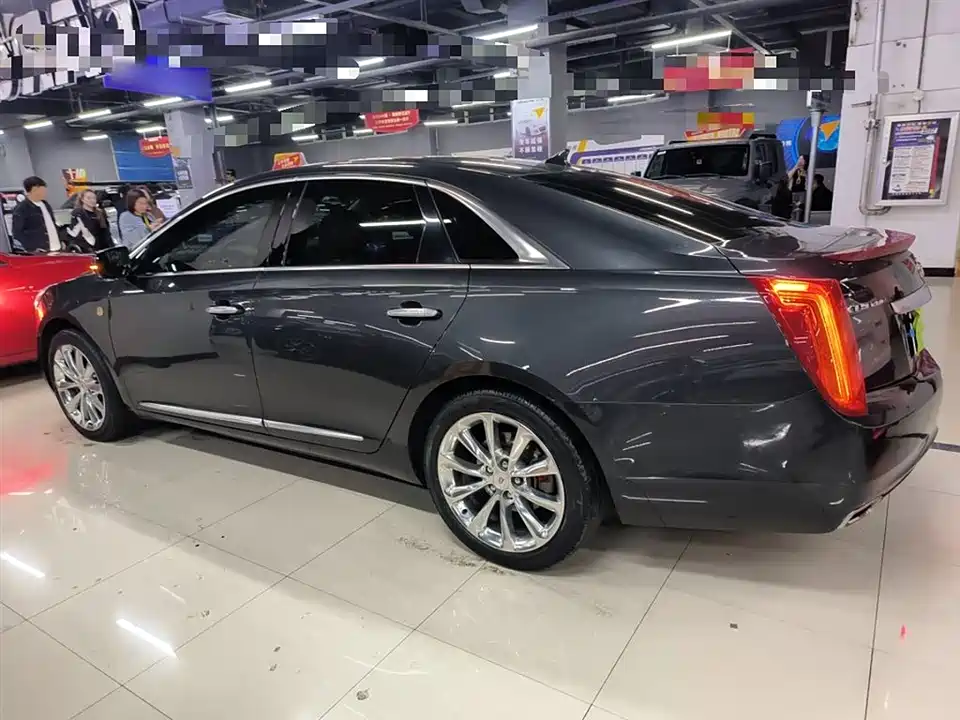Cadillac XTS