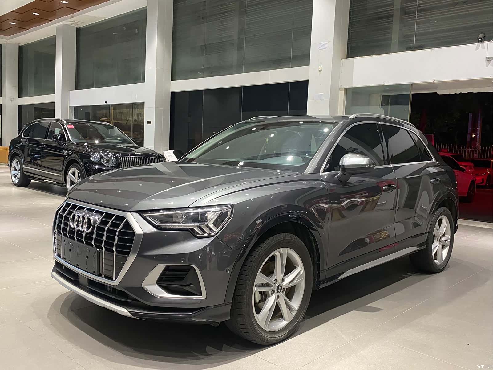 Audi Q3, 2023 1