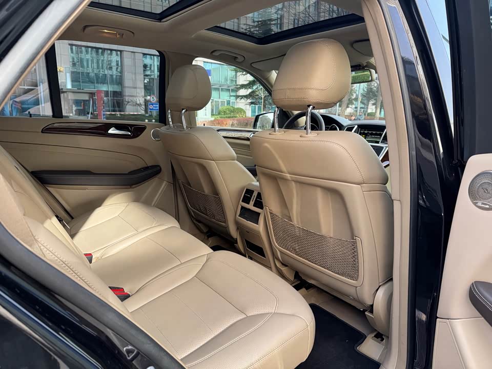 Mercedes-Benz M class