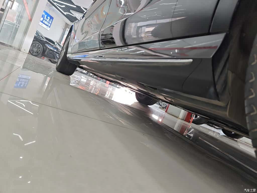 Mercedes-Benz E-Class, 2023 21