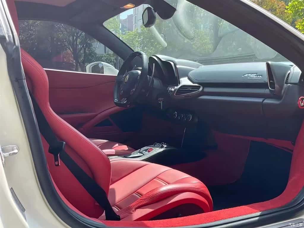 Ferrari 488, 2018 все фото