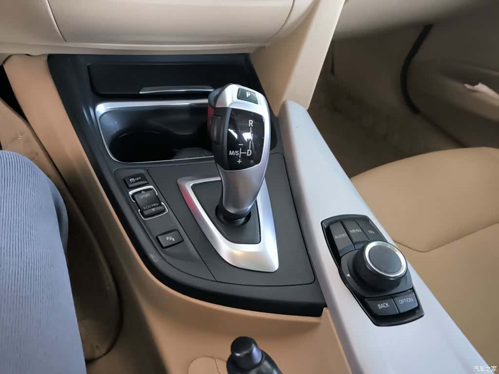 BMW 3 Series, 2015 10