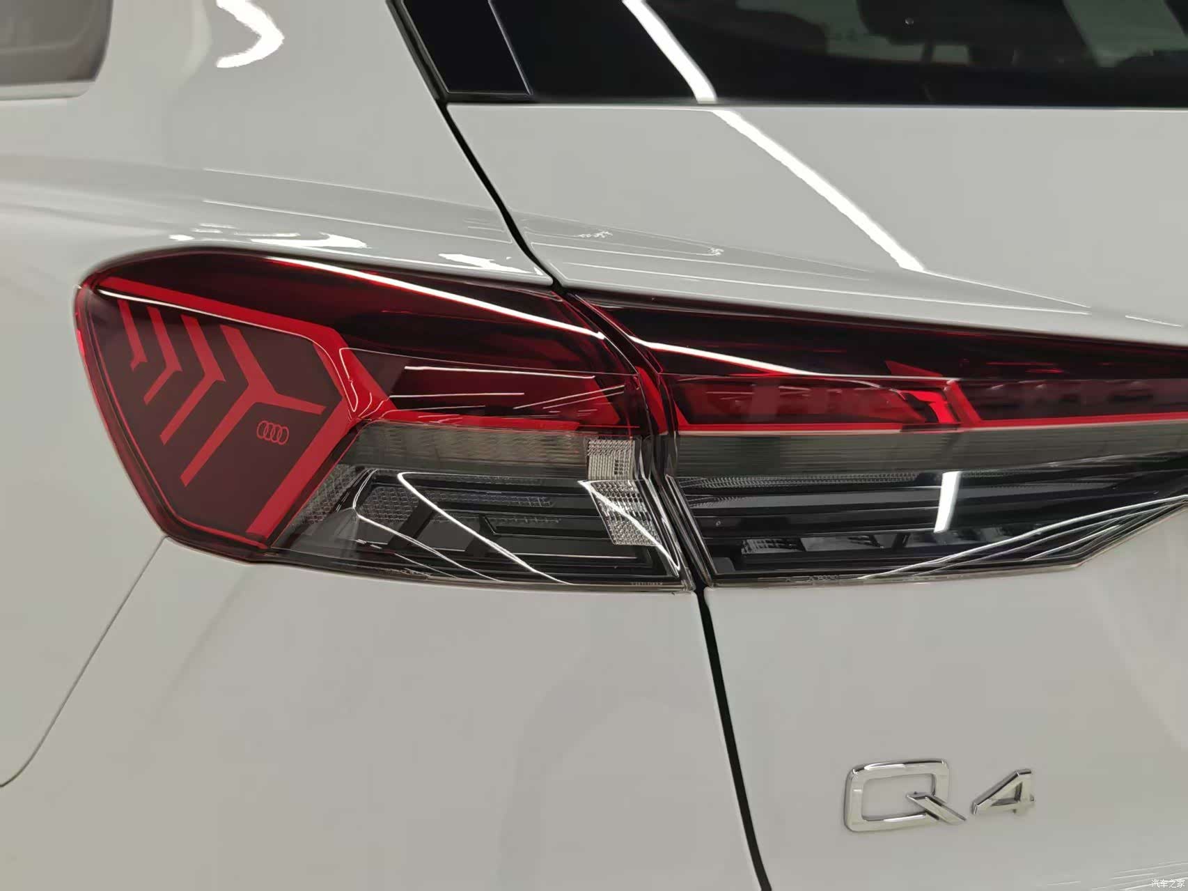 Audi Q4 e-tron, 2024 18