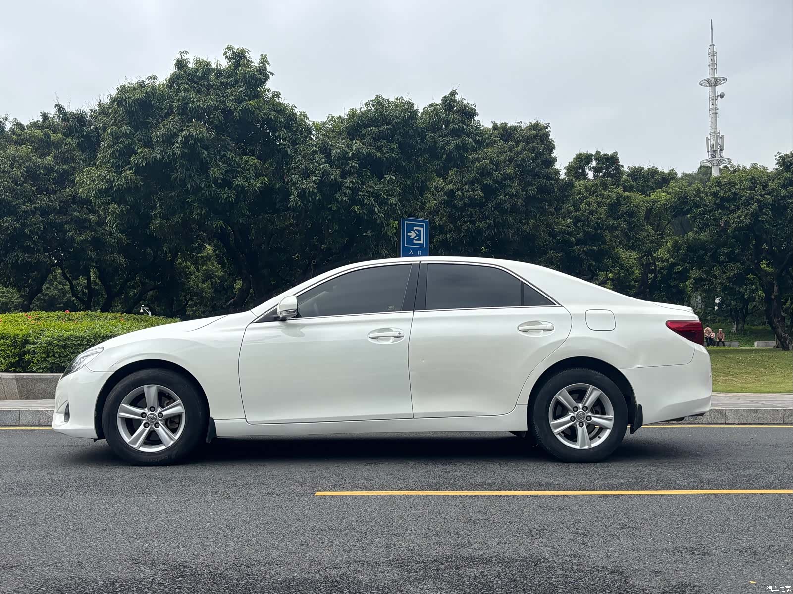Toyota 2.5S, 2016 4