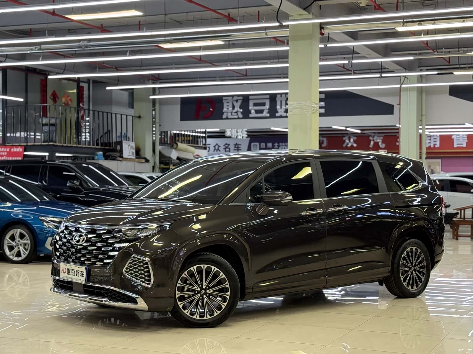 Hyundai Custo