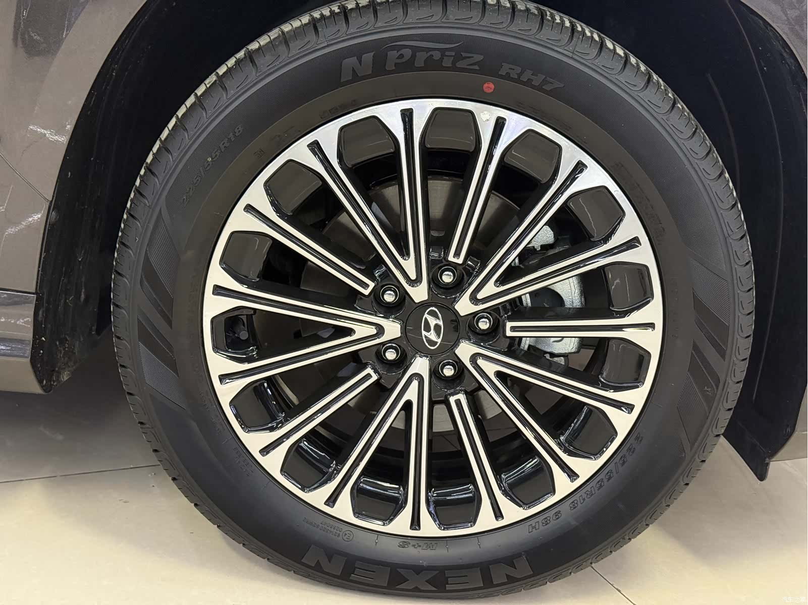 Hyundai Custo, 2025 22