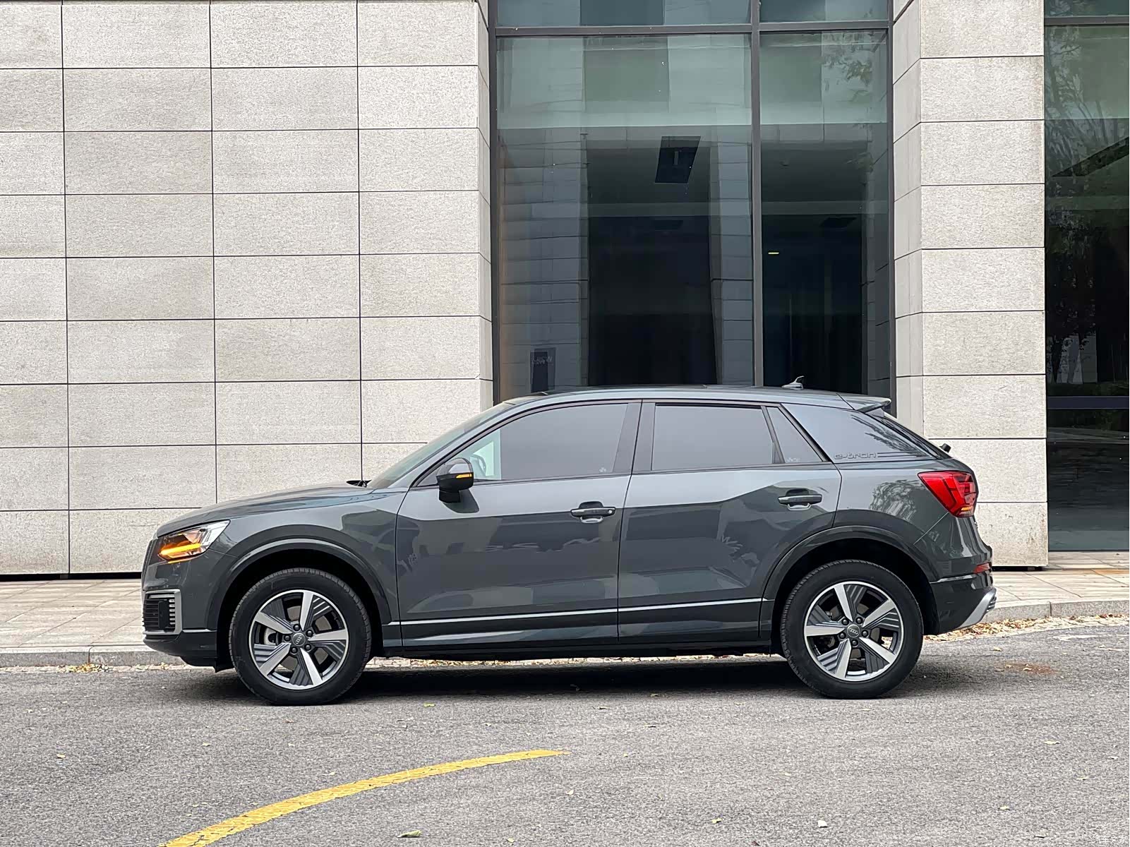 Audi e-tron, 2021 4