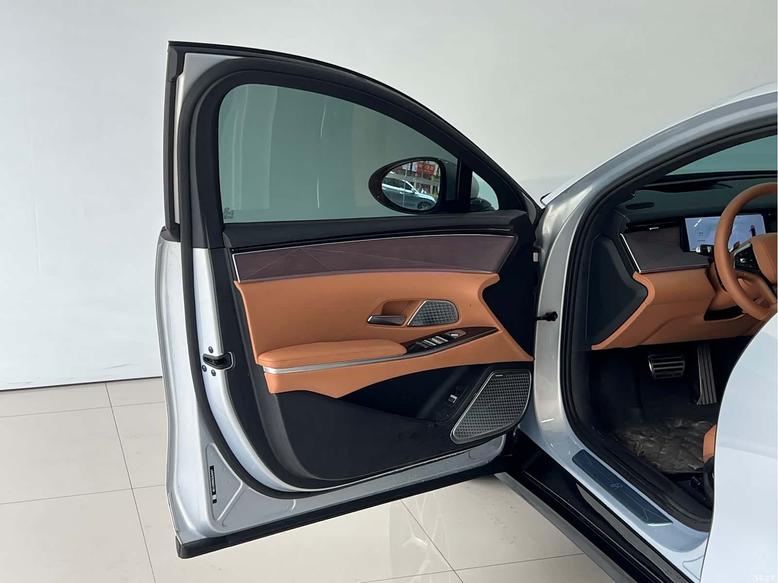 BYD Han, 2025 14