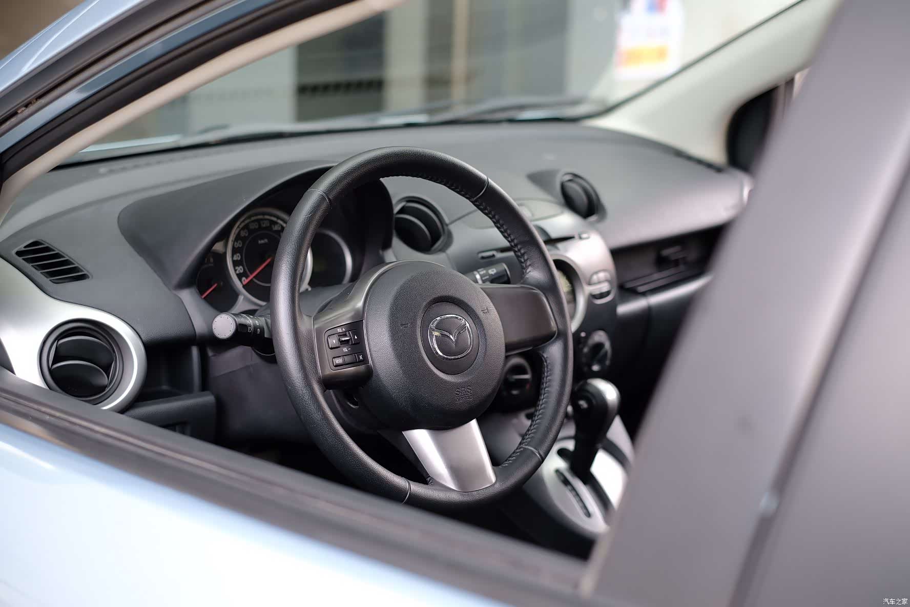 Mazda 2, 2011 50