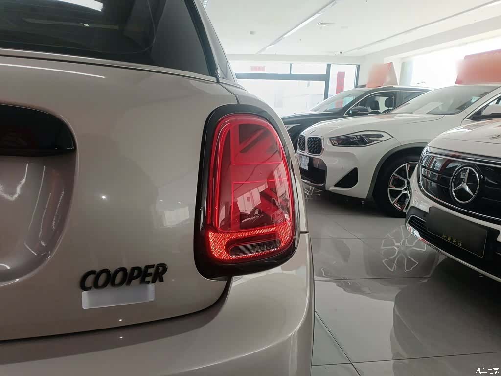 Mini Cooper, 2022 24