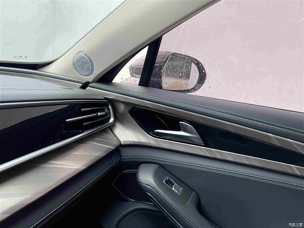 Hongqi H9, 2021 11