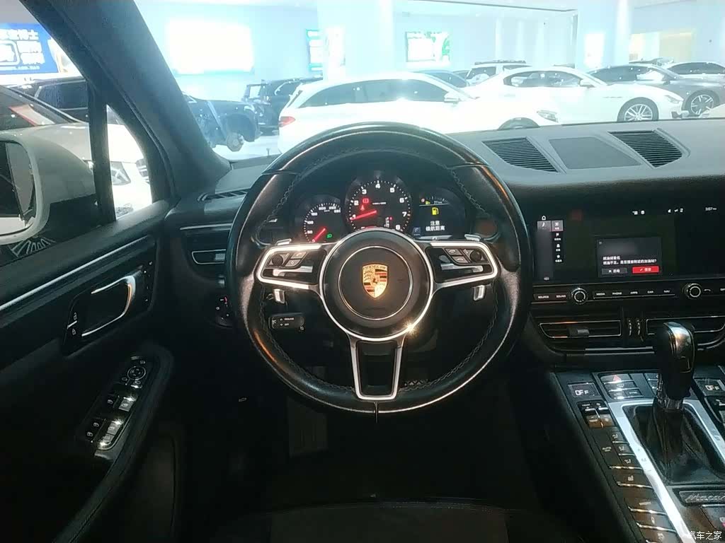 Porsche Macan, 2019 11