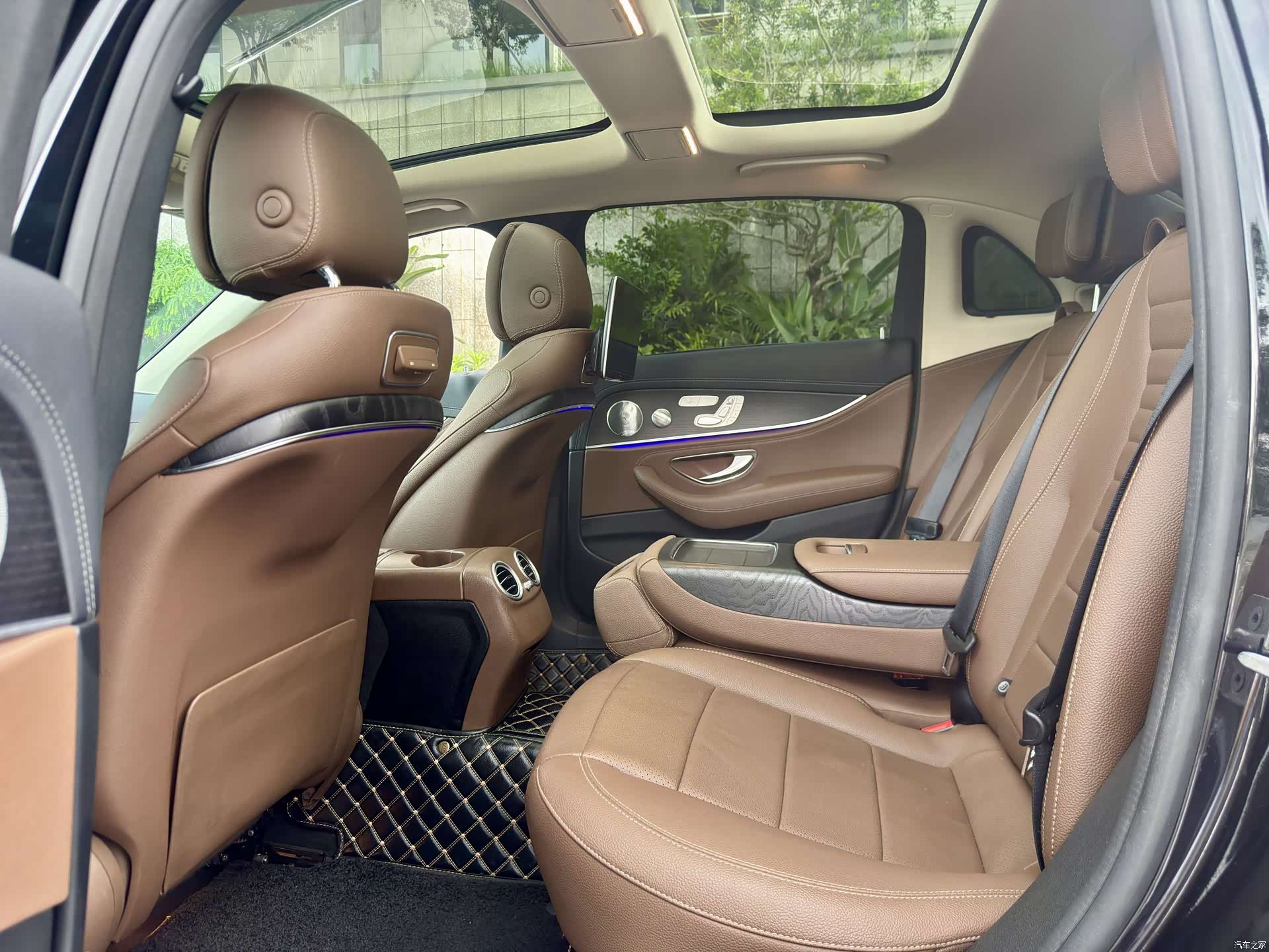 Mercedes-Benz E-Class, 2020 все фото