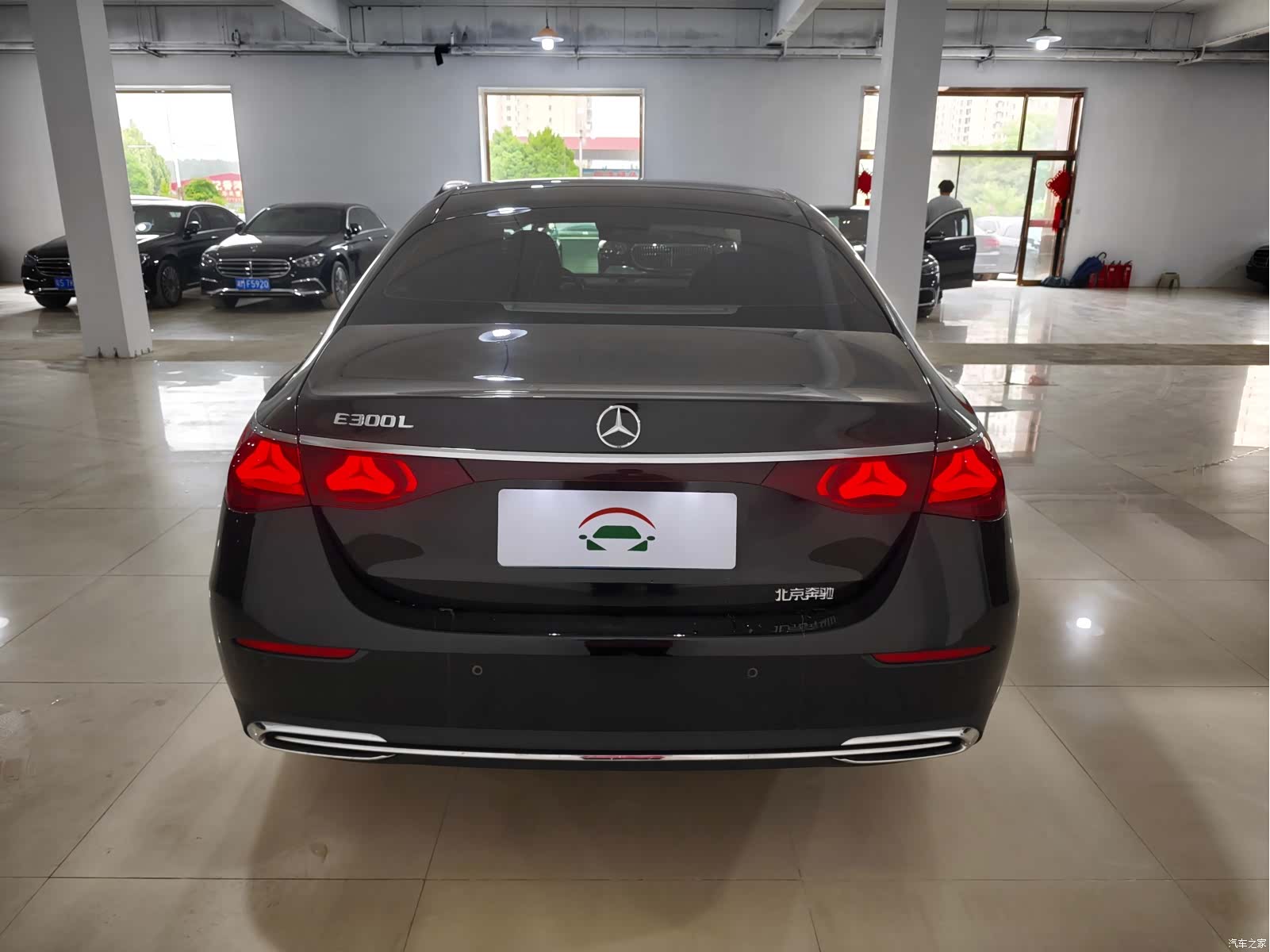 Mercedes-Benz E-Class, 2024 4