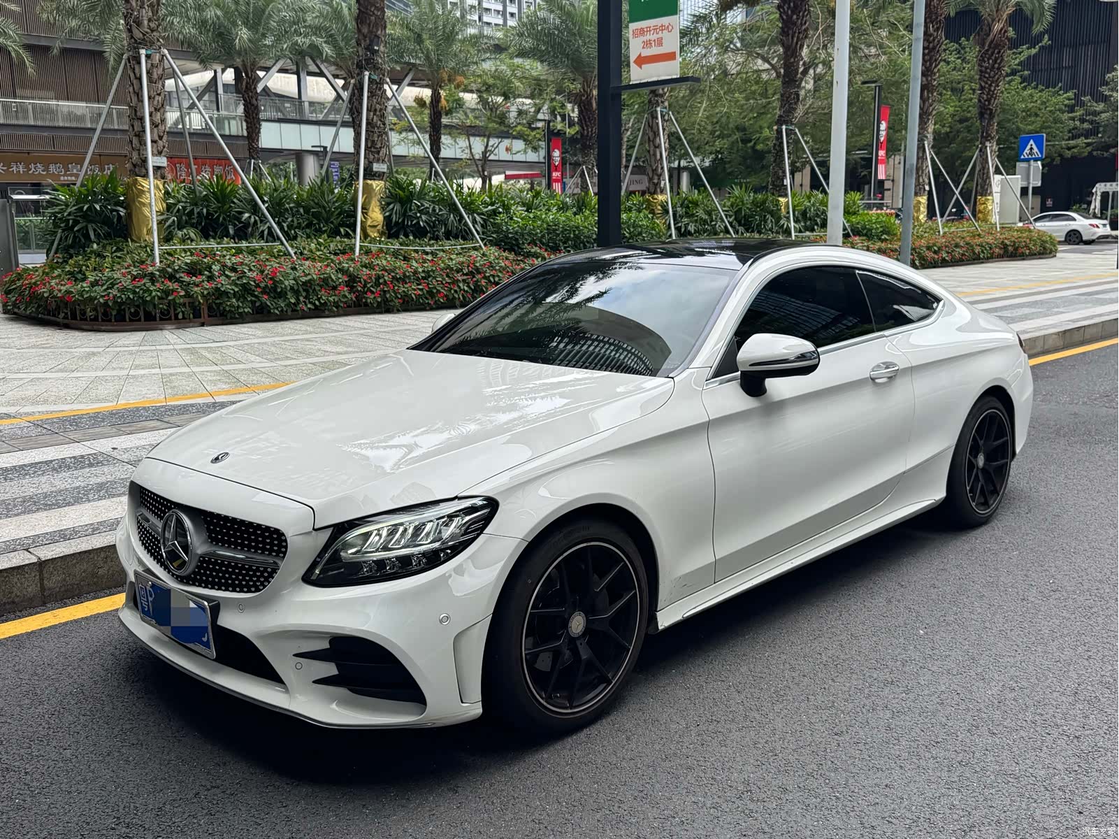 Mercedes-Benz C-Class, 2022 3