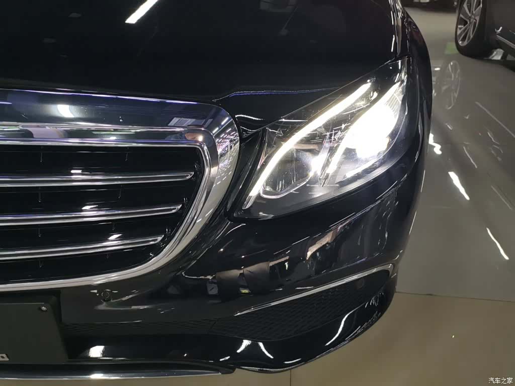Mercedes-Benz E-Class, 2017 24