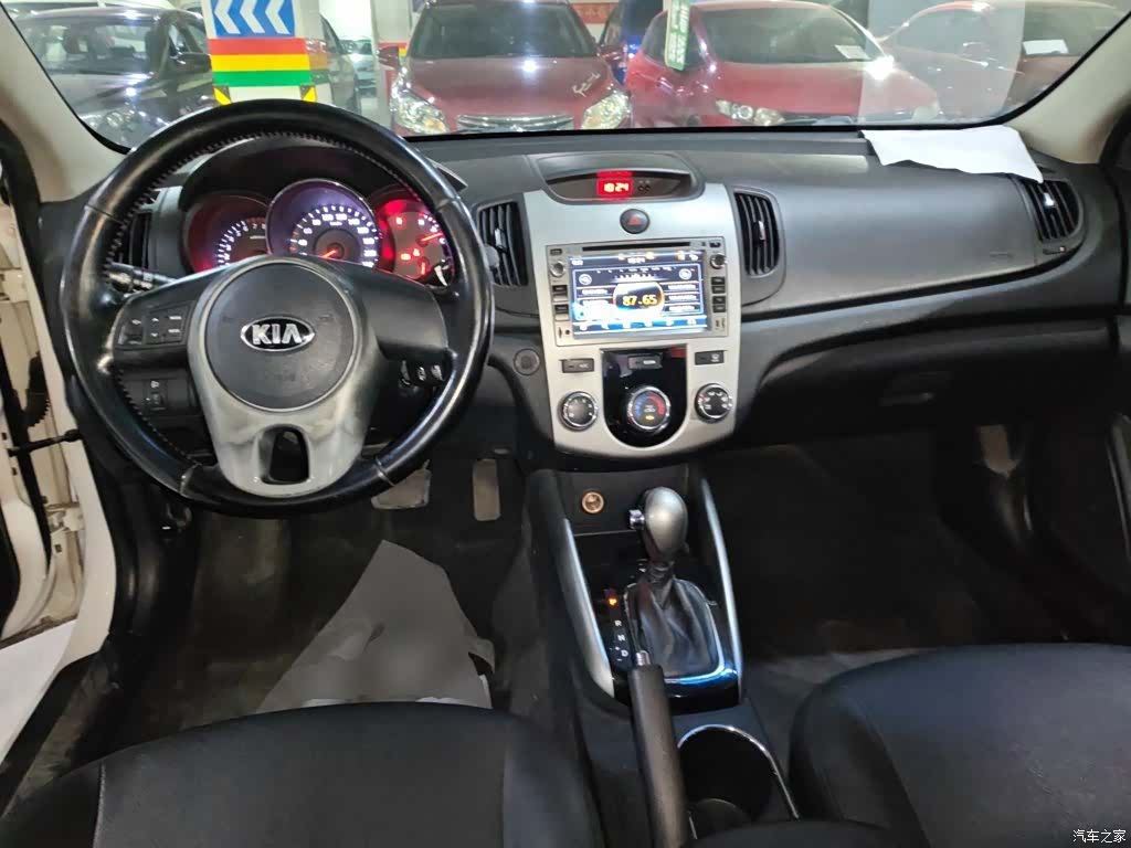 Kia GLS, 2014 6