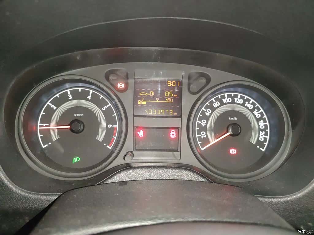 Peugeot 301, 2014 7