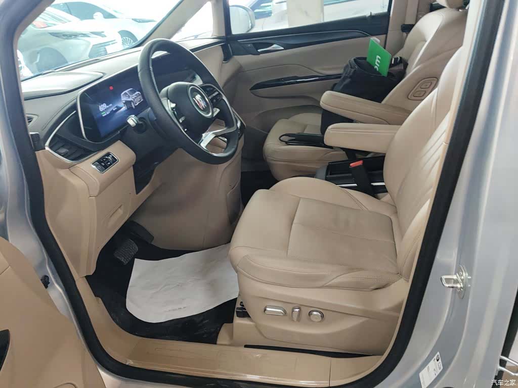 Buick GL8, 2025 15