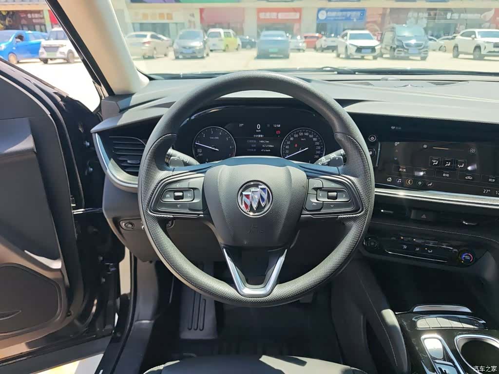 Buick Envision Plus, 2022 3