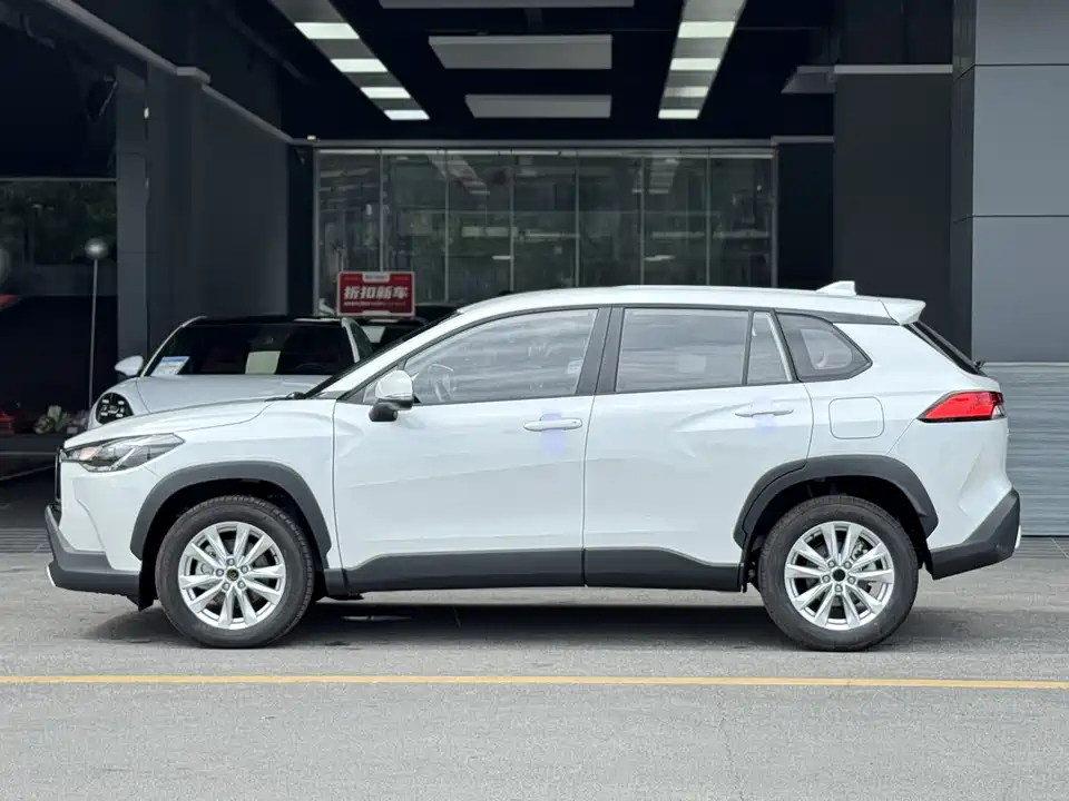 Toyota Corolla Sharp amplifier