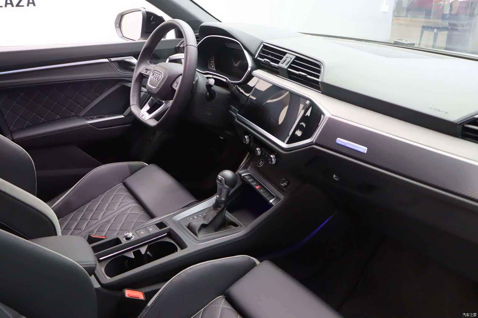Audi Q3, 2026 16