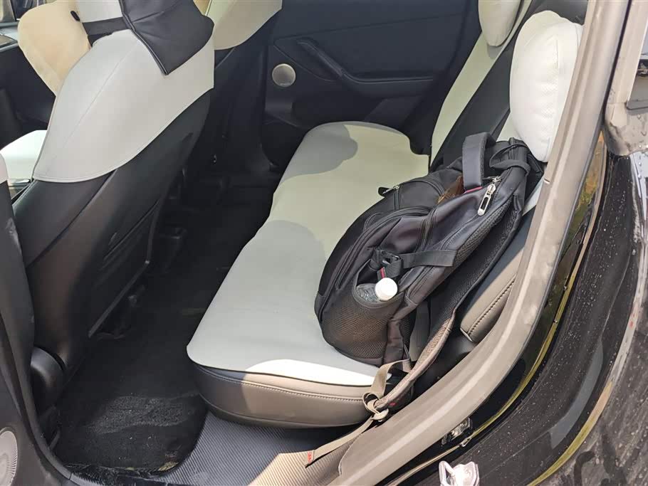 Tesla Model Y Tesla Model Y