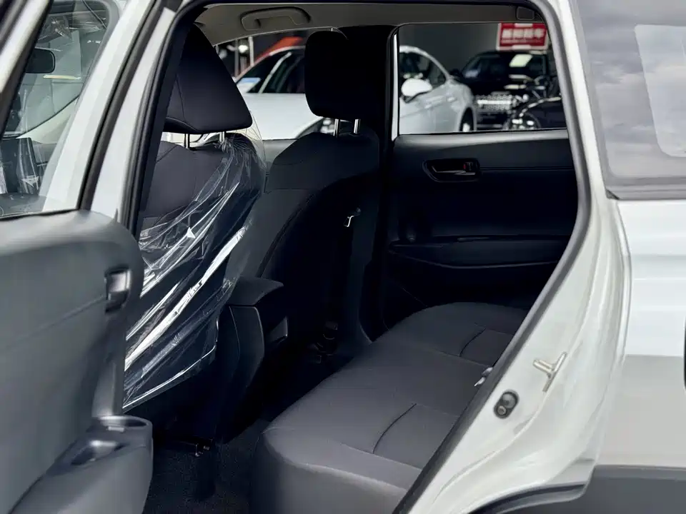 Toyota Corolla Sharp amplifier